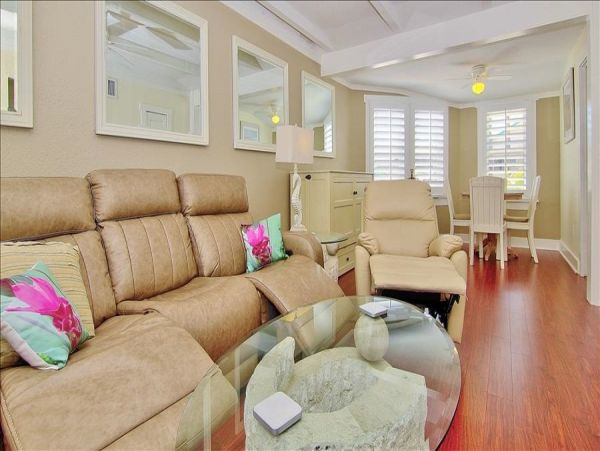 Treasure Island Condo 982511