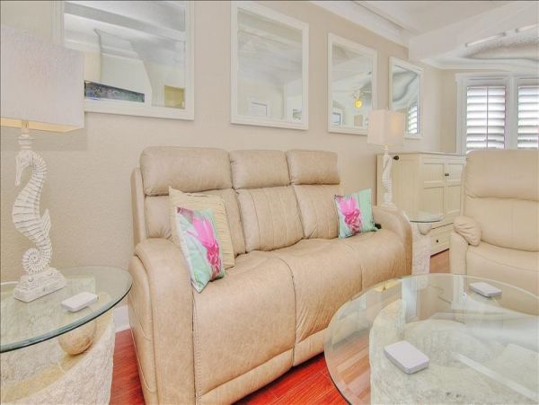 Treasure Island Condo 982511