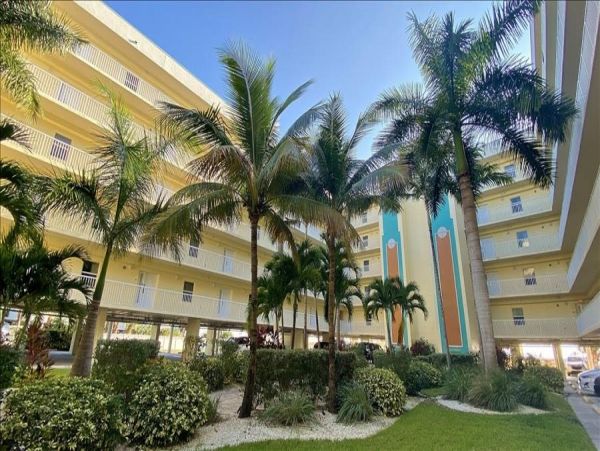 Treasure Island Condo 982512