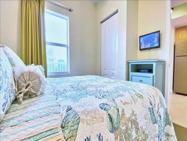 Treasure Island Condo 982512