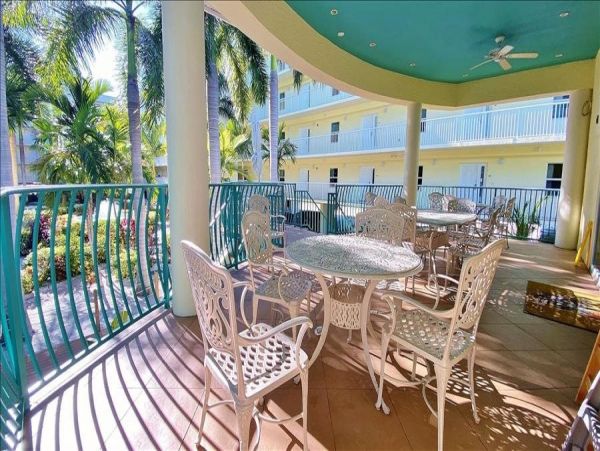 Treasure Island Condo 982512