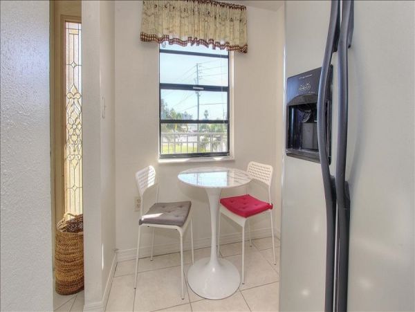 Treasure Island Lovely Waterside Condo for Rent.