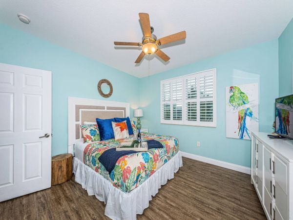 Treasure Island Vacation Condo Four Bedrooms Walk To Beach