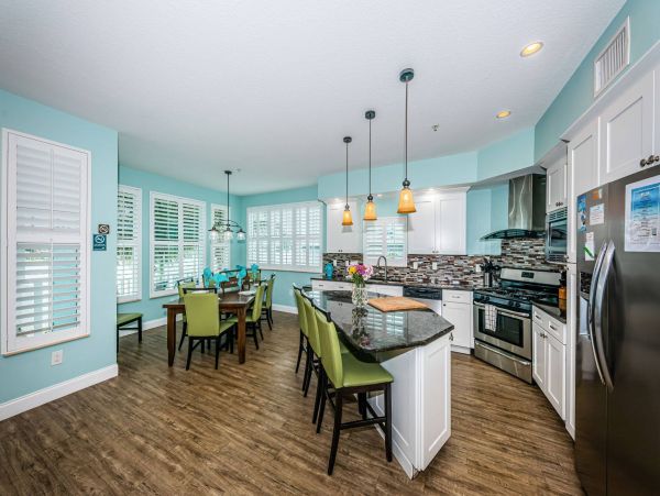 Treasure Island Vacation Condo Four Bedrooms Walk To Beach