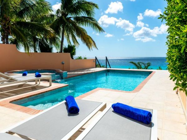 Bonaire Home 982518