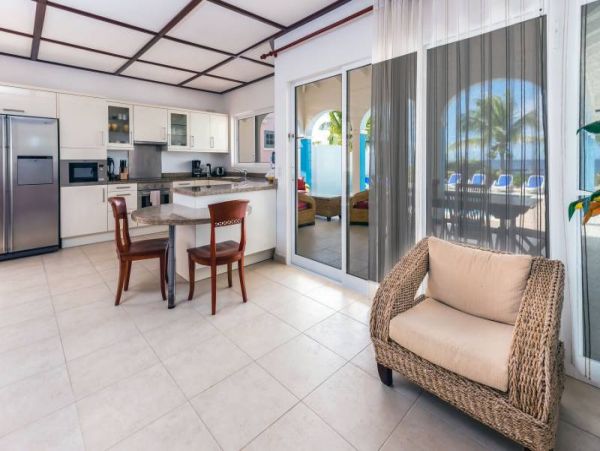 Bonaire Home 982519