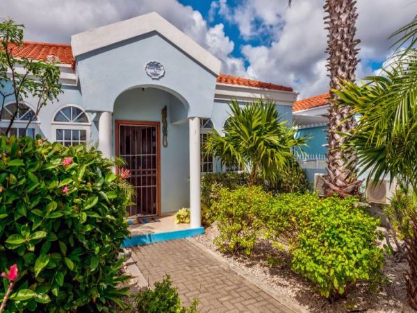 Bonaire Home 982519