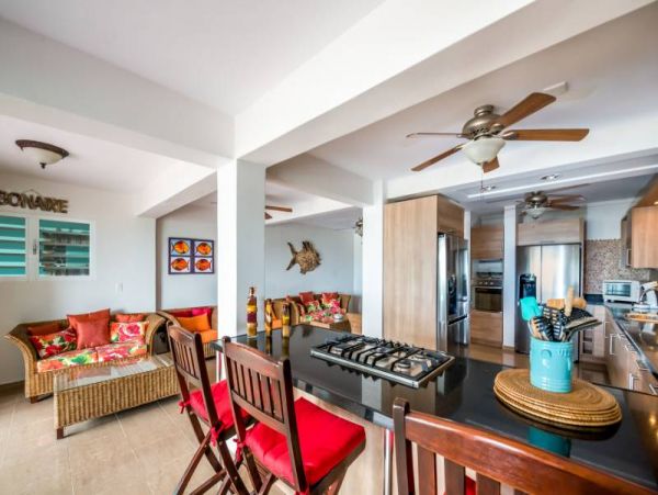 Bonaire Home 982520