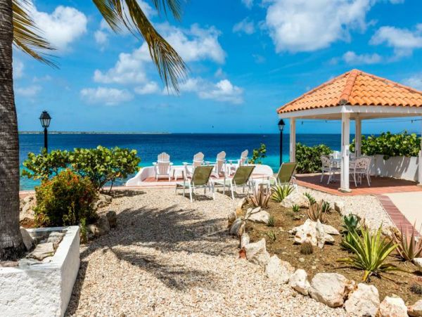 Bonaire Home 982521