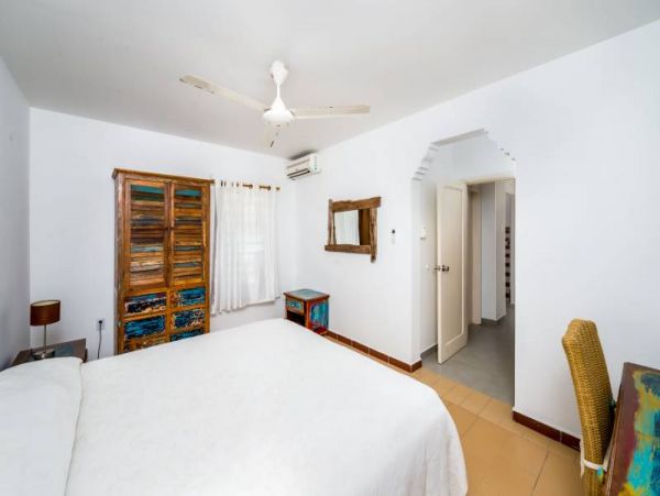 Bonaire Home 982521