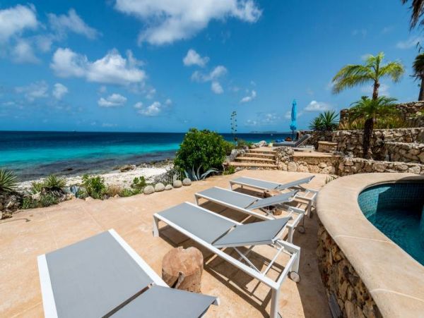 Bonaire Home 982530