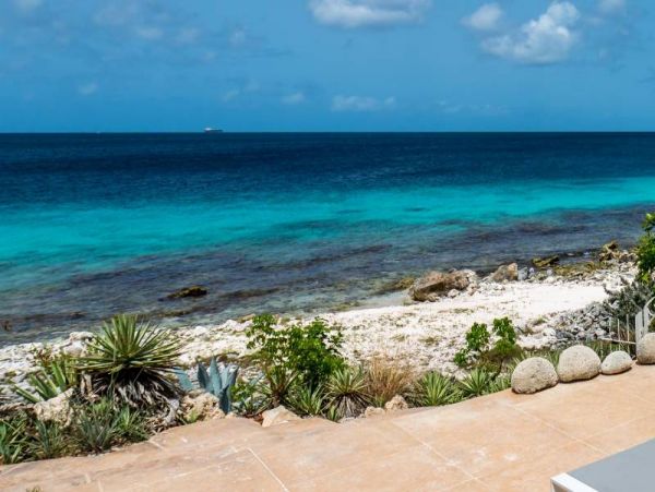 Bonaire Home 982530