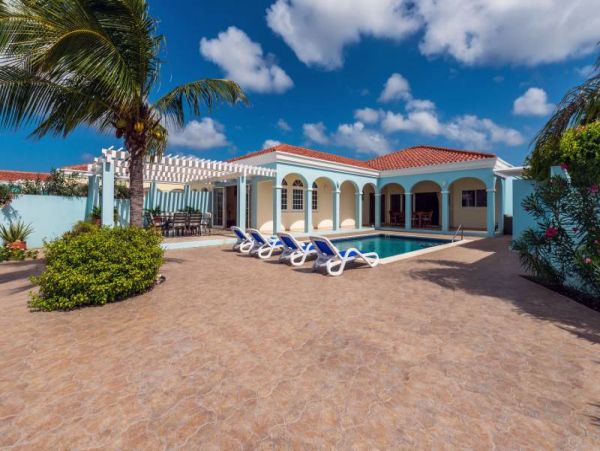Bonaire Home 982532