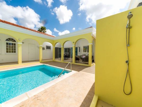 Bonaire Home 982533