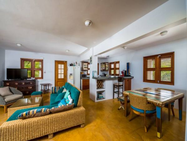Bonaire Home 982535