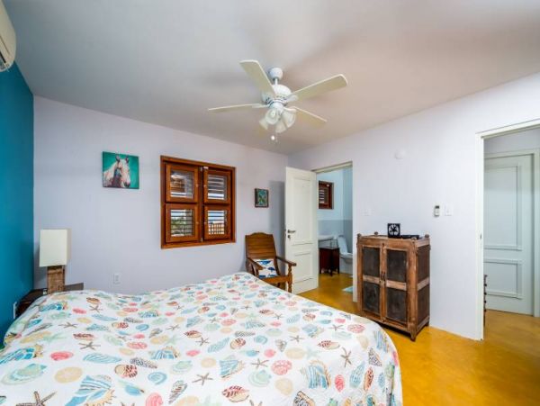 Bonaire Home 982535