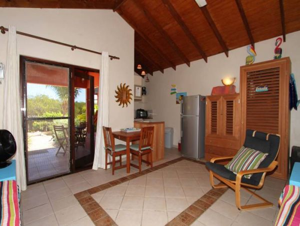 Bonaire Home 982540