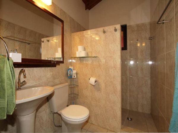 Bonaire Home 982540