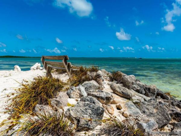 Bonaire Home 982541