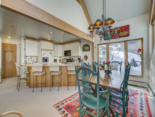 Alta Condo 982542