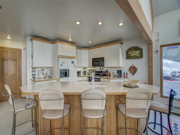 Alta Condo 982542
