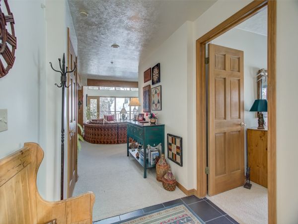 Alta Condo 982542