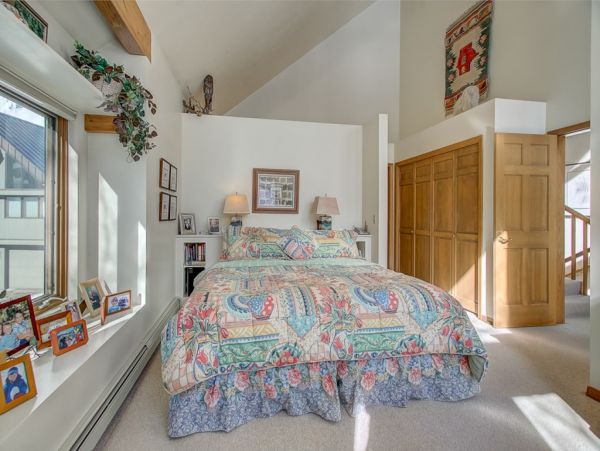 Alta Condo 982542
