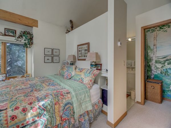 Alta Condo 982542