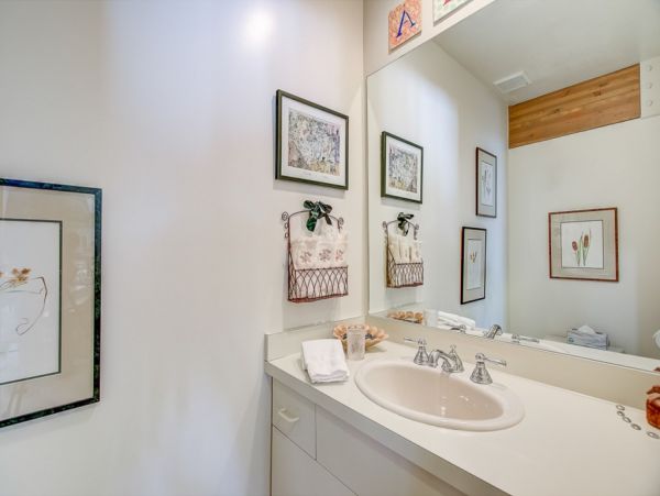 Alta Condo 982542