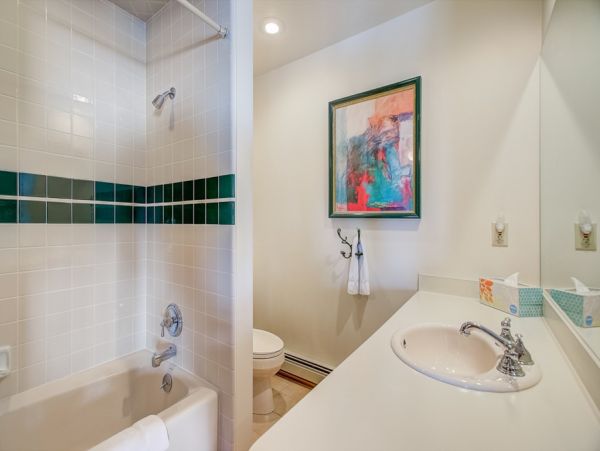 Alta Condo 982542