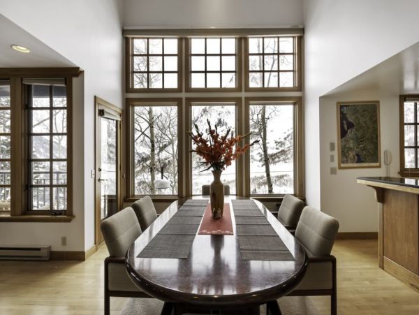 Alta Condo 982543