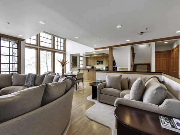Alta Condo 982543