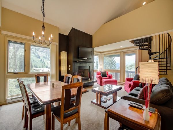 Alta Condo 982544