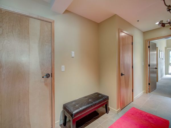Alta Condo 982544