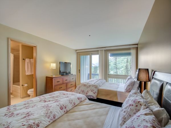 Alta Condo 982544