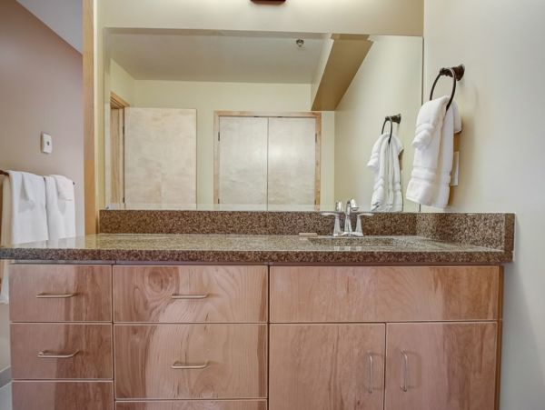 Alta Condo 982544