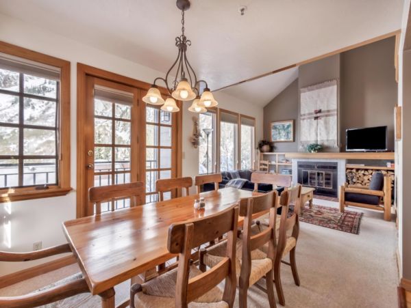 Alta Condo 982545