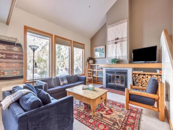 Alta Condo 982545