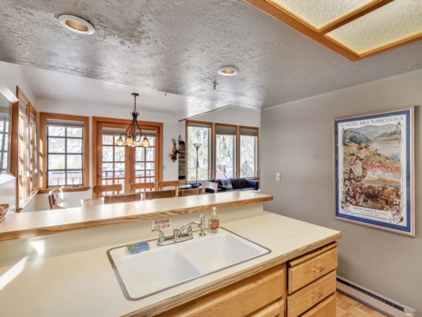 Alta Condo 982545