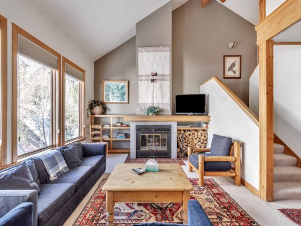 Alta Condo 982545