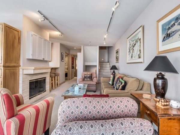 Alta Condo 982547