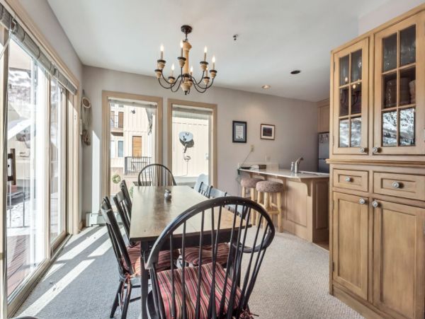 Alta Condo 982547