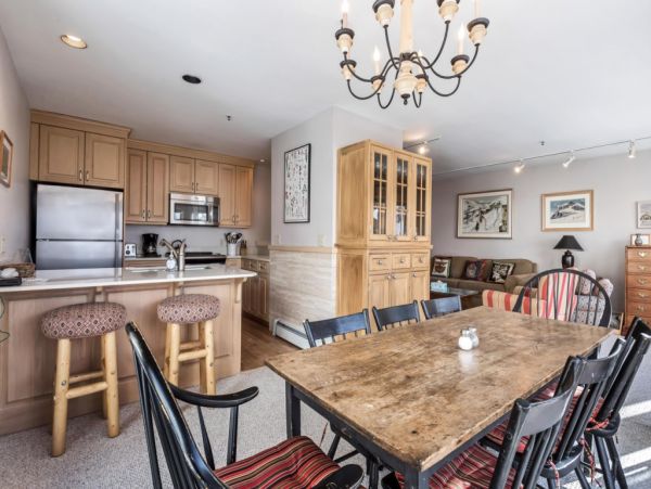 Alta Condo 982547