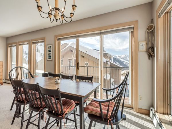 Alta Condo 982547