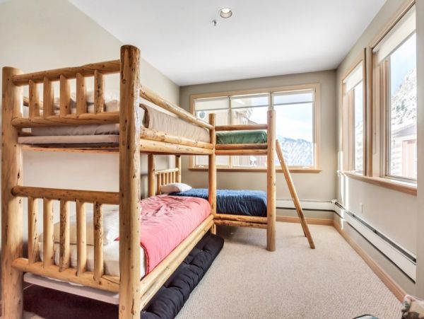 Alta Condo 982547