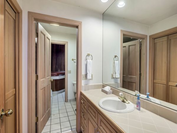 Alta Condo 982547