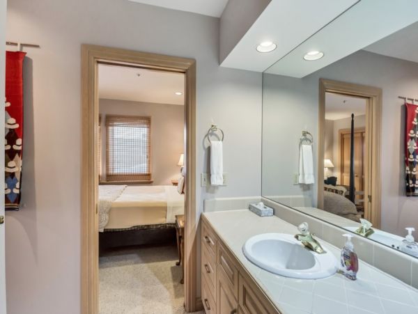 Alta Condo 982547