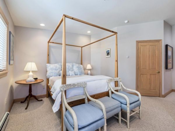 Alta Condo 982547