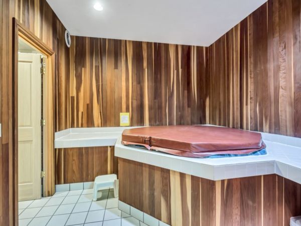 Alta Condo 982547