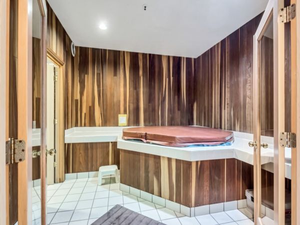 Alta Condo 982547